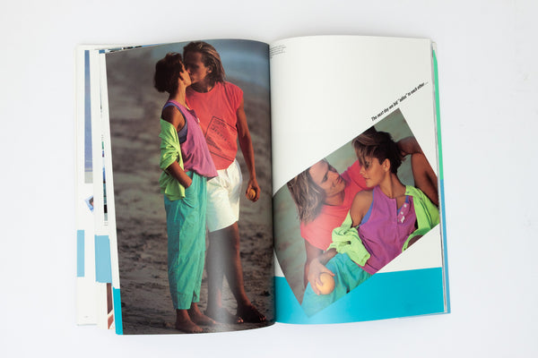 ESPRIT: The Making of an Image. [With Pin Badges] - Helie Robertson