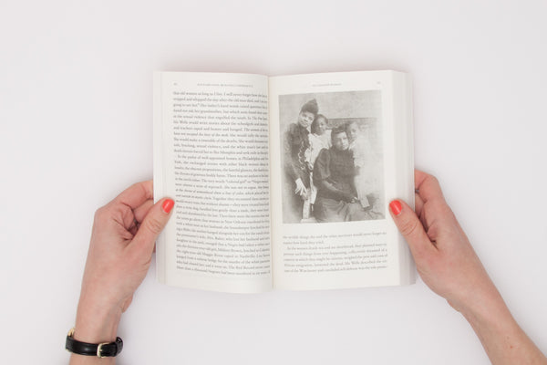 Wayward Lives, Beautiful Experiments: Intimate Histories of Riotous Black Girls, Troublesome Women and Queer Radicals - Saidiya Hartman